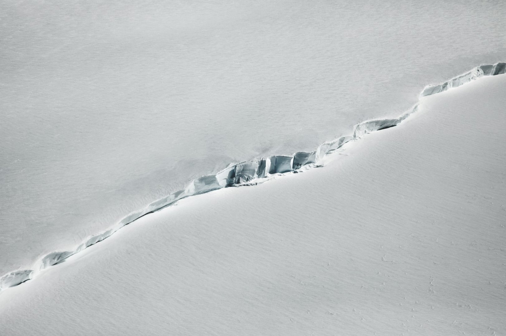 05_UNLESS_Antarctic-ResolutionCPaolo_Pellegrin-Magnum_Photos_02.jpg