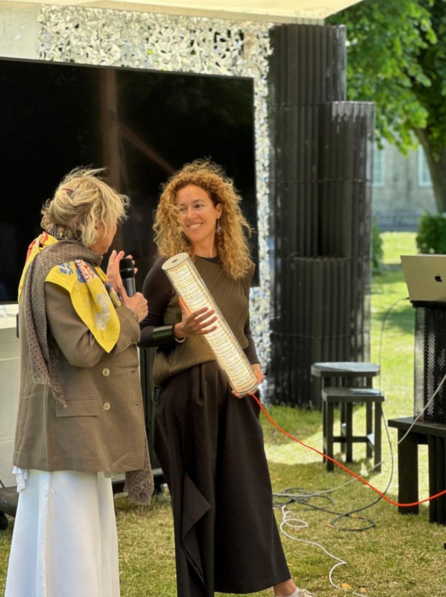 Giulia_Foscari_UNLESS_Criosfera_Artemide_01.jpg